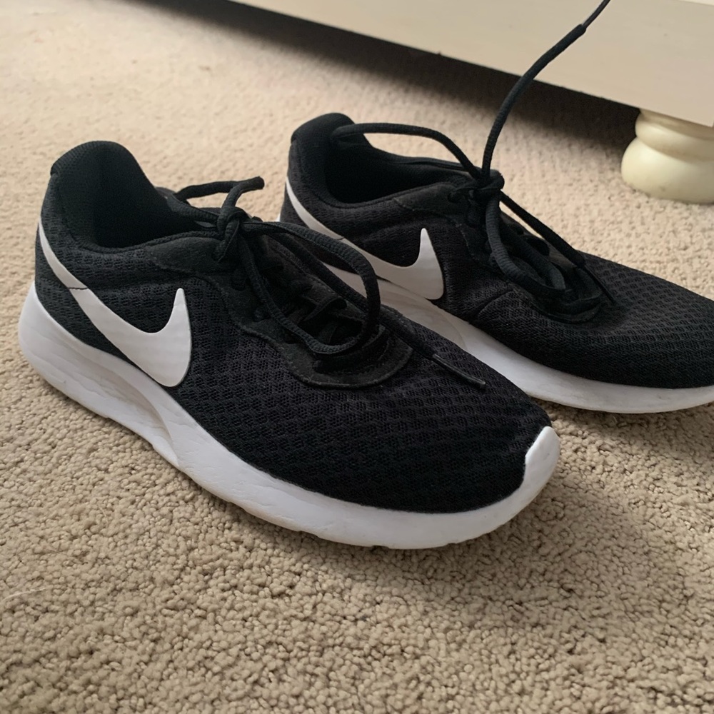 Nike running/casual shoes